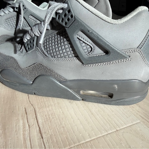 Nike Jordan 4 Grey Retro SE Wet Cement Sneakers FQ7928-001 - Picture 9 of 16